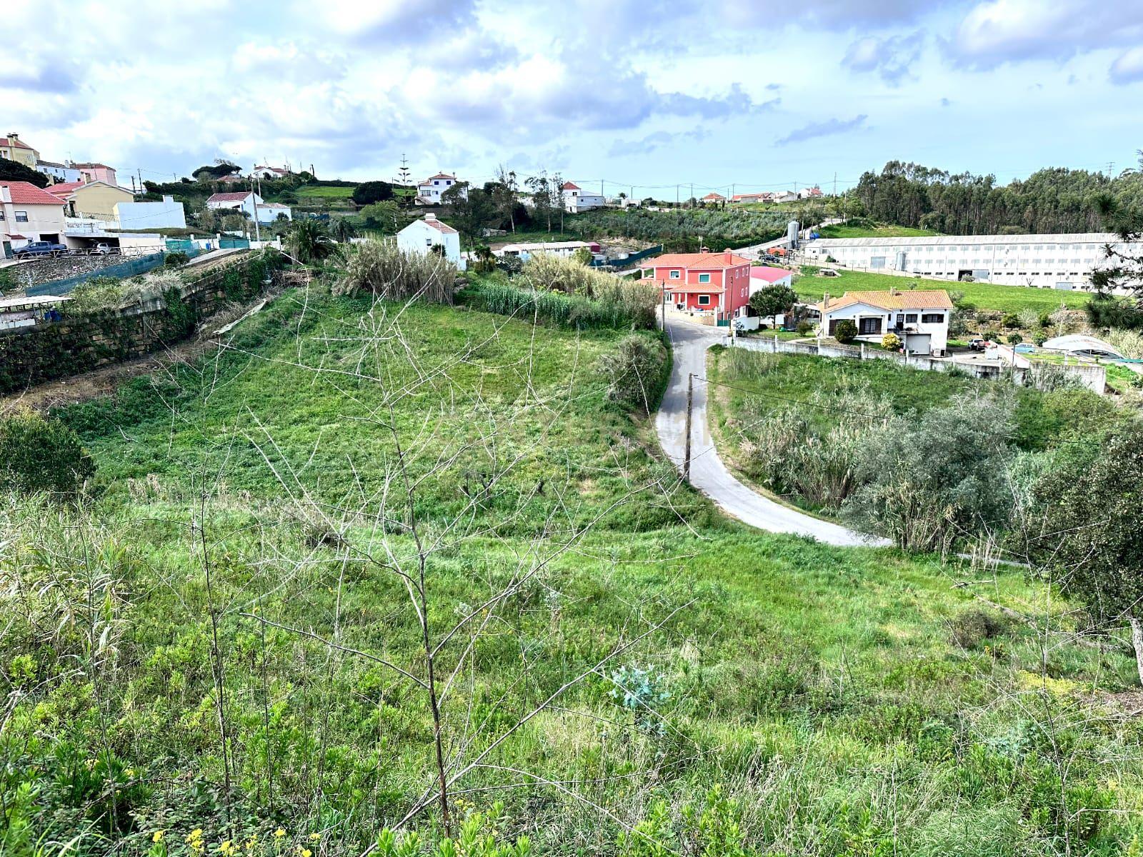 Terreno Urbano com Vista Magnífica para Venda – Próximo da Ericeira e Mafra! - Image 3